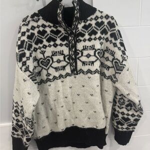 Black and White Patterned Men's Sweater